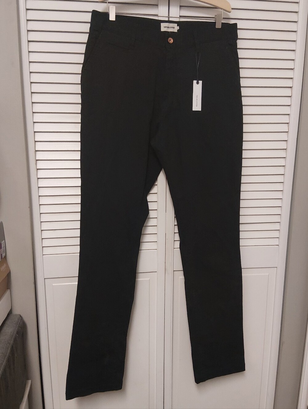 Taylor Stitch Straight Chinos in Black